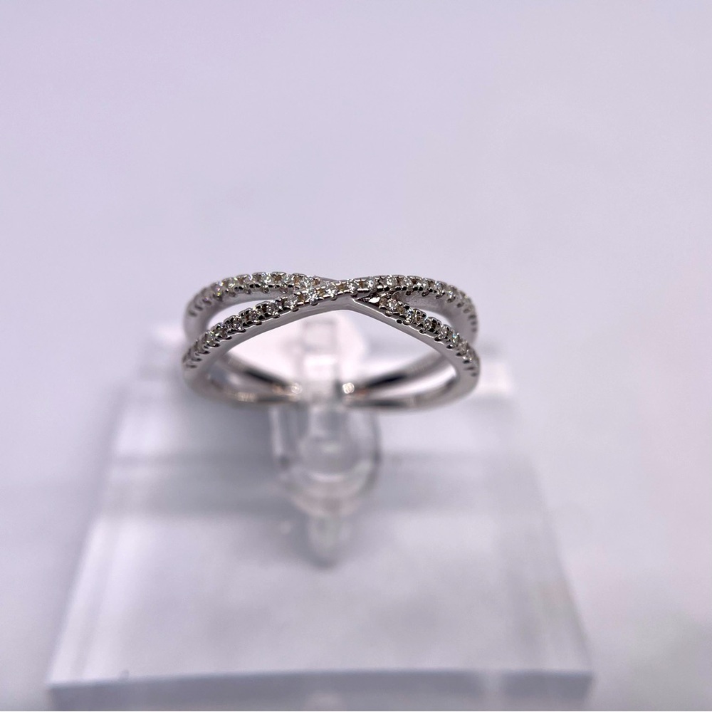 Moissanite Criss Cross Ring Band X Ring Wedding Eternity 925 18K White Gold 1 Ct - Picture 8 of 12